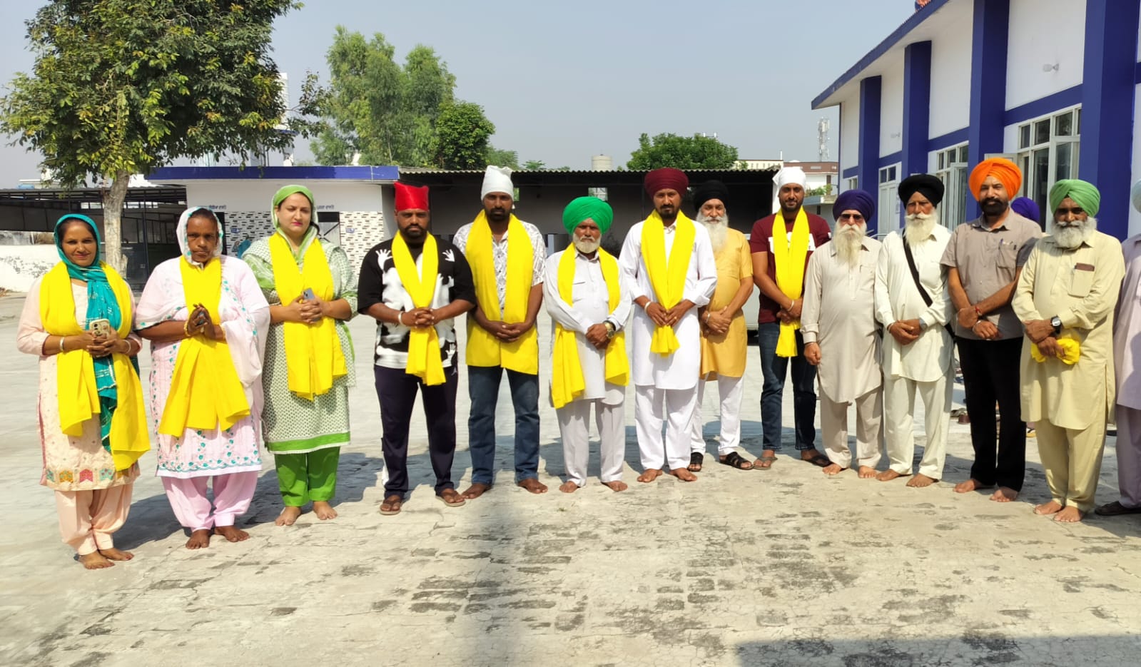 The newly elected Panchayat of village Mubarakpur was honored.